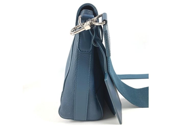Borsa a tracolla Louis Vuitton Aerogram Takeoff Blu navy - vista 4
