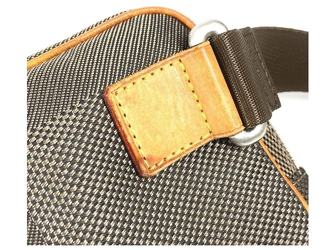 Borsa a tracolla Louis Vuitton Damier Geant Acrobat Cachi - vista 7