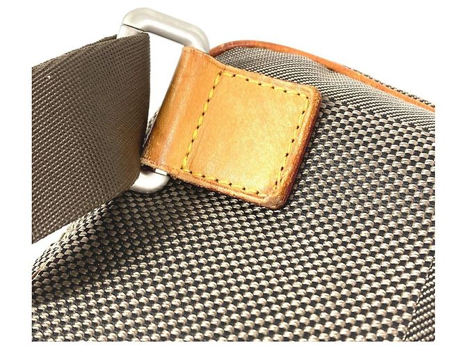 Borsa a tracolla Louis Vuitton Damier Geant Acrobat Cachi - vista 8