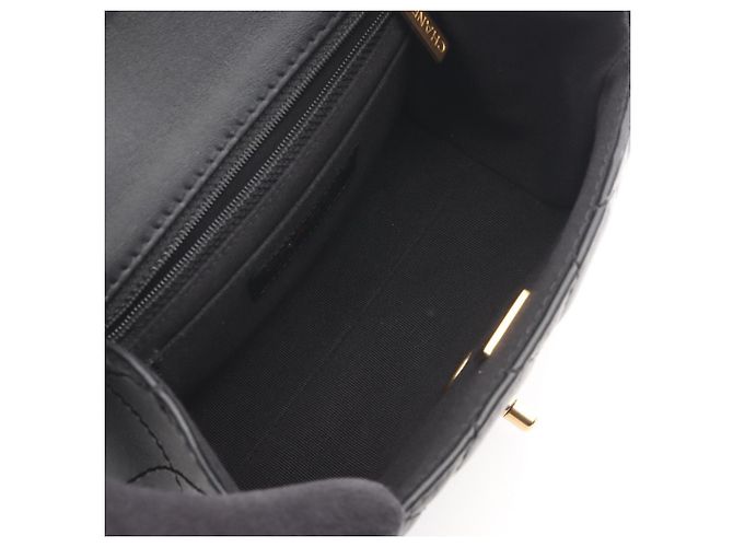 Borsa a tracolla Chanel Matelassé Small Flap Nero - vista 3