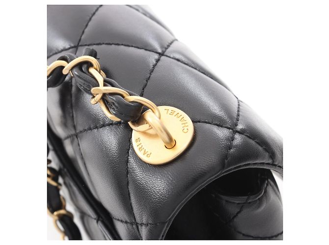Borsa a tracolla Chanel Matelassé Small Flap Nero - vista 7