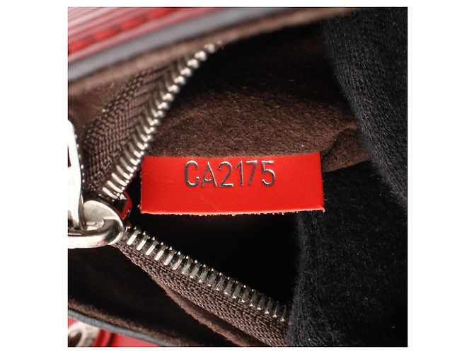 Borsa 2-Way Louis Vuitton Cluny MM Epi Coquelicot Rosso - vista 5