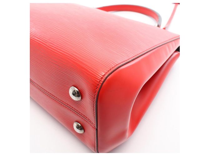 Borsa 2-Way Louis Vuitton Cluny MM Epi Coquelicot Rosso - vista 6