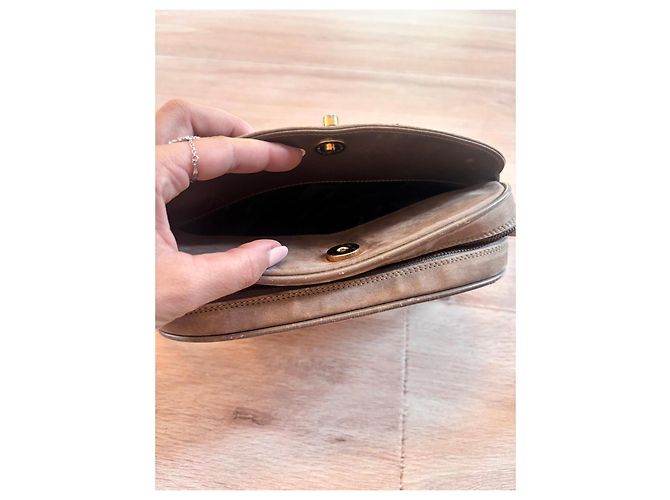 Borsa a tracolla Salvatore Ferragamo Gancini in scamosciato marrone - vista 5