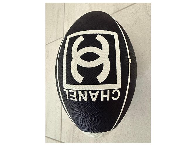 Chanel Pallone da Rugby Bianco e Nero - vista 3