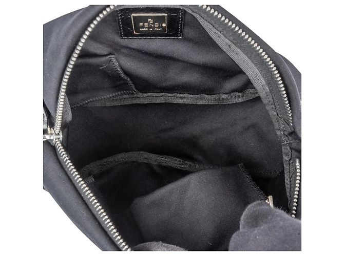 Fendi Baguette Borsa in Nylon Nero - vista 7