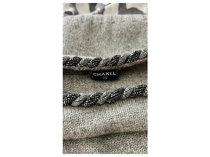 Chanel Pulôver de Cashmere Cinza com Pérolas - vista 5