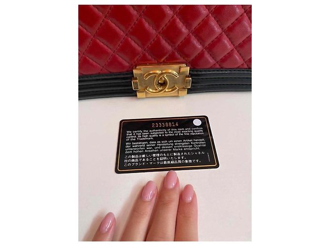 Chanel Boy Medium in agnello rosso Nero - vista 5