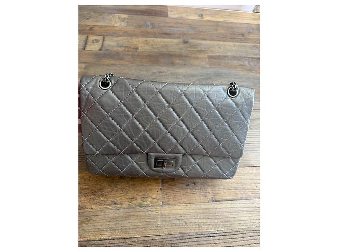 Chanel 2.55 Borsa a Patta Pelle Metallizzata Grigia Grigio - vista 2