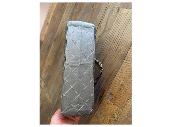 Chanel 2.55 Borsa a Patta Pelle Metallizzata Grigia Grigio - vista 4