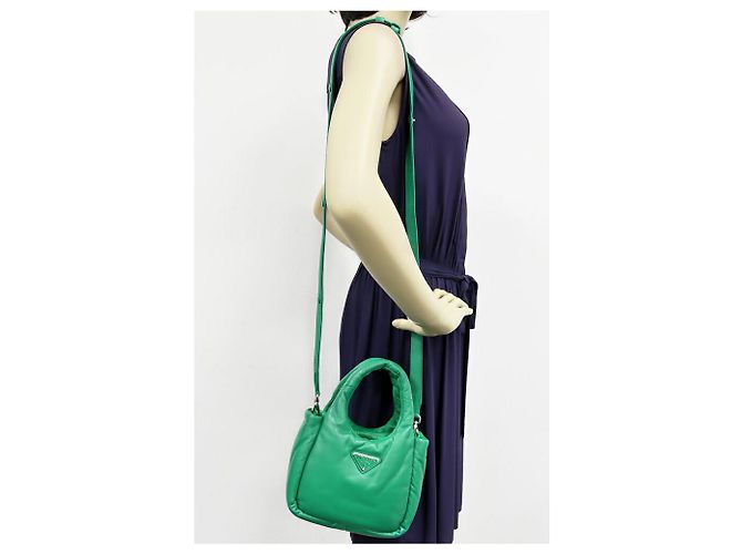 Sac 2way en cuir nappa avec triangle matelassé Prada Vert - vue 2