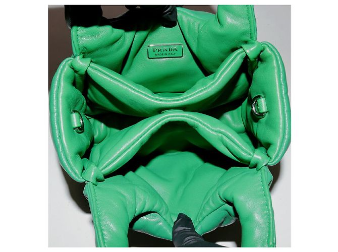 Sac 2way en cuir nappa avec triangle matelassé Prada Vert - vue 4
