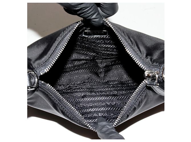 Borsa a tracolla 2way in nylon Re-Nylon Prada Re-Edition 2005 Nylon Calf Nero - vista 4