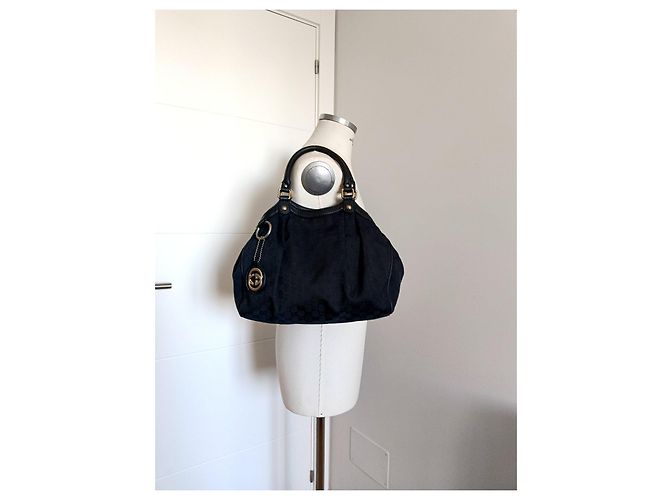 Borsa Gucci Sukey GG Supreme Canvas Nero - vista 13