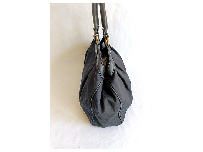 Borsa Gucci Sukey GG Supreme Canvas Nero - vista 2