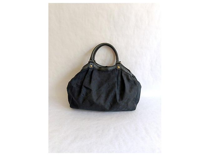 Borsa Gucci Sukey GG Supreme Canvas Nero - vista 3