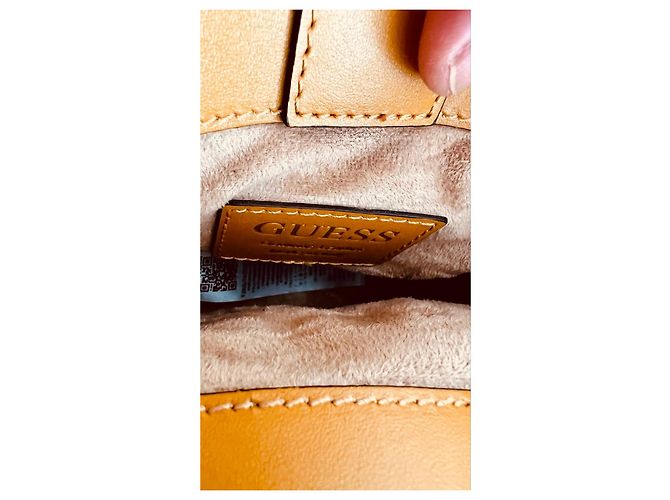 Bolso de piel Guess amarillo mostaza - vista 7