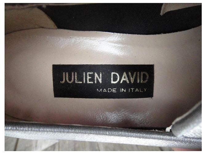 Autre Marque Julien David Mocassins en cuir métallisé argenté - vue 7