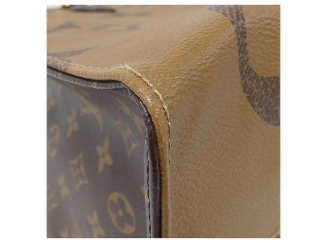 Borsa Louis Vuitton Monogram Giant OnTheGo GM Marrone Monogramma - vista 3