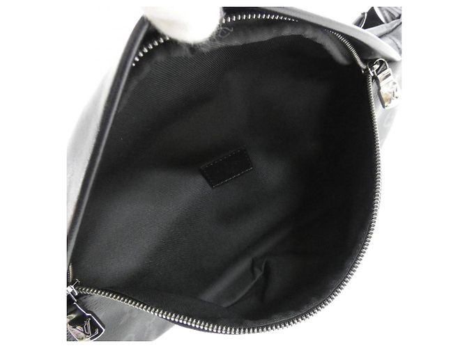 Bumbag Borsa a tracolla Louis Vuitton Monogram Eclipse Discovery Nero Monogramma - vista 6