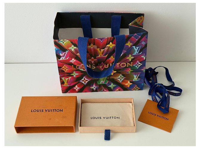 Louis Vuitton Tarjetero Monogram Negro Dorado - vista 6