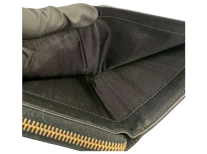 Saffiano Cartera Bi-Fold Prada en negro - vista 8