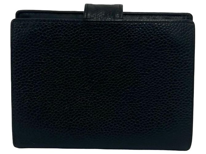 Mini billetera bi-fold en piel de becerro granulado negro Chanel - vista 2