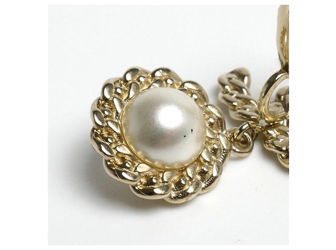 Orecchini a clip Chanel in metallo dorato e strass D'oro - vista 6