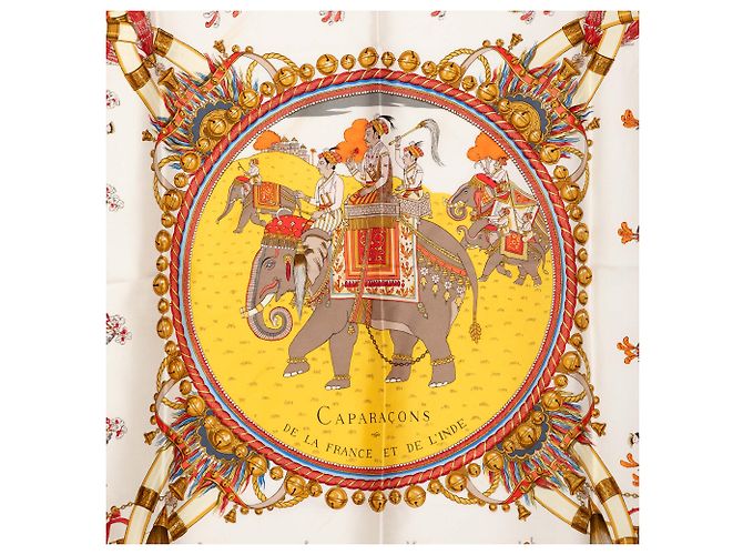 Sciarpa in seta Hermès Yellow Caparacons De La France Et De L Inde 90 Giallo - vista 2