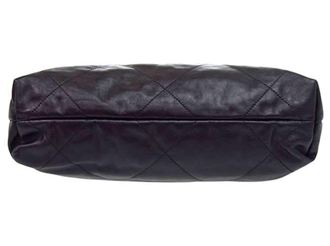 Chanel 22 Handtasche aus schwarzem glänzendem gestepptem Kalbsleder Small - Ansicht 3