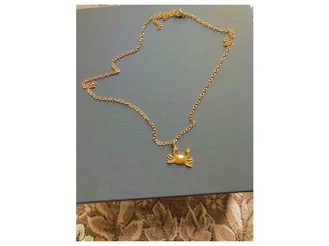 Autre Marque Collana in Acciaio Inossidabile Color Oro con Pendente Granchio D'oro - vista 2
