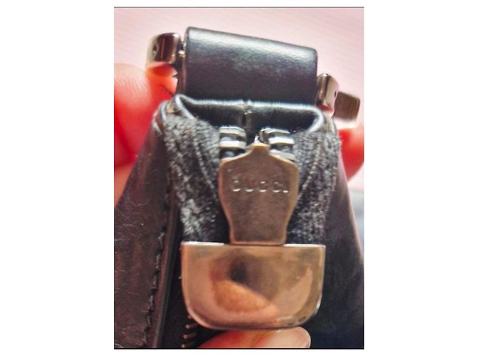 Borsa a spalla Gucci Britt Medium Hobo in pelle nera Nero - vista 9