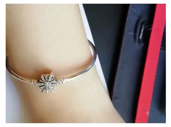 Pandora Bracciale Rigido in Argento Sterling Fiocco di Neve - vista 5