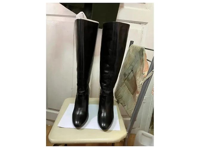Autre Marque Sisley Botas altas de cuero negro con tacón de bloque - vista 10