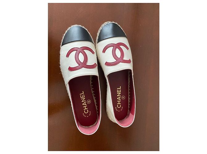 Chanel Espadrilles in pelle bianco e nero - vista 12