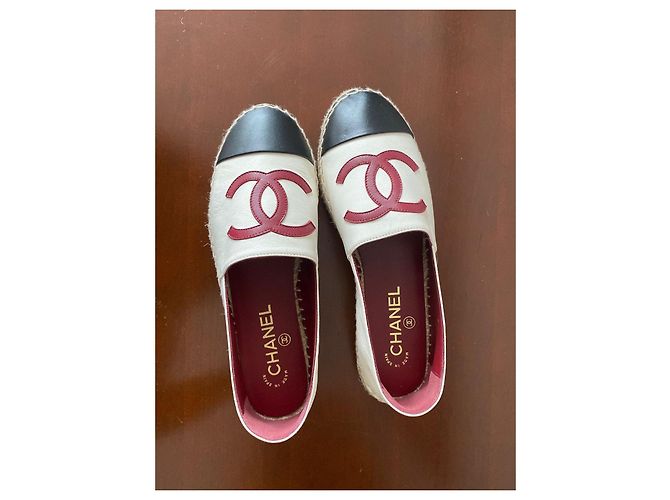 Chanel Espadrilles in pelle bianco e nero - vista 6