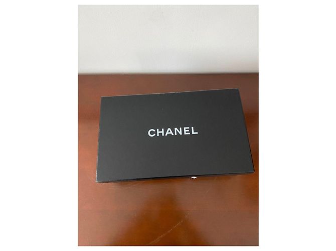 Chanel Espadrilles in pelle bianco e nero - vista 7