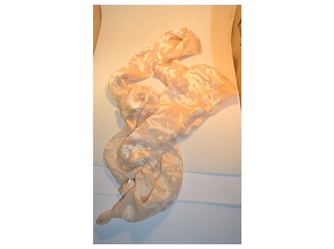 Cachecol Salvatore Ferragamo Seda e Viscose Padrão Floral Creme - vista 4