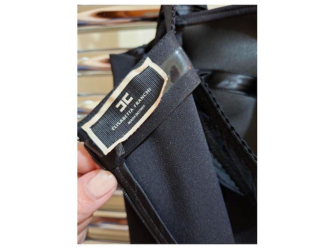 Elisabetta Franchi schwarzes Midikleid mit Schleife - Ansicht 4