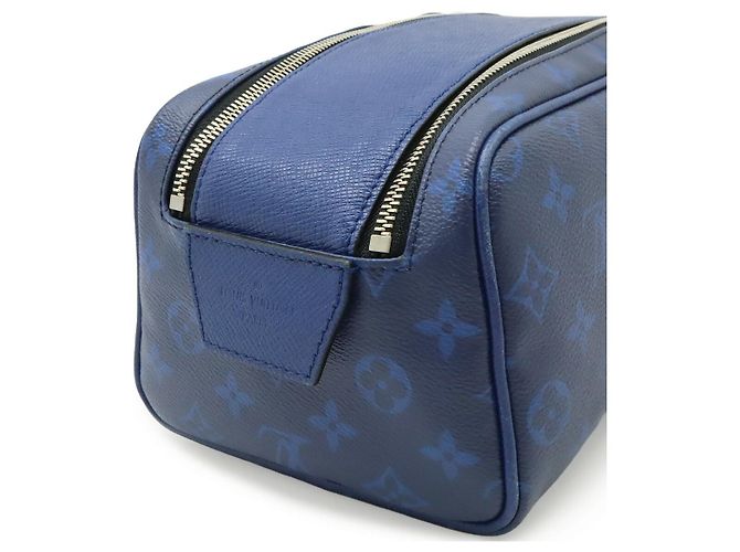 Clutch Louis Vuitton Taigarama Dopp Kit Blu - vista 5