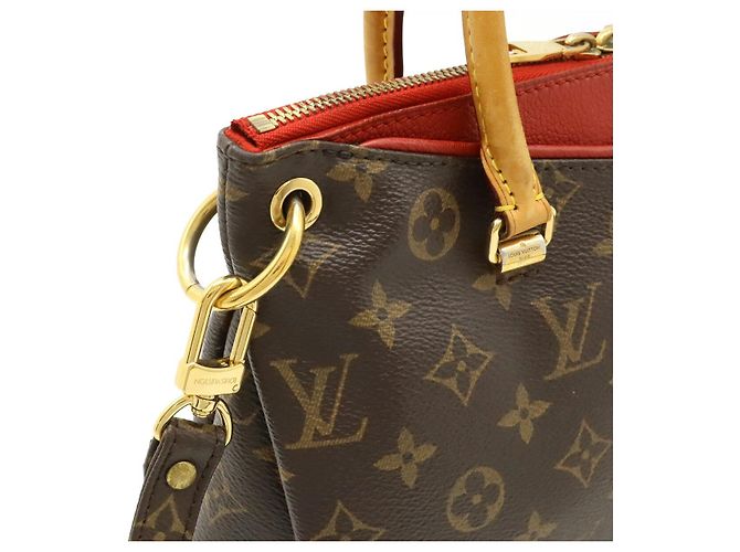Borsa Louis Vuitton Monogram Pallas BB Rosso - vista 4
