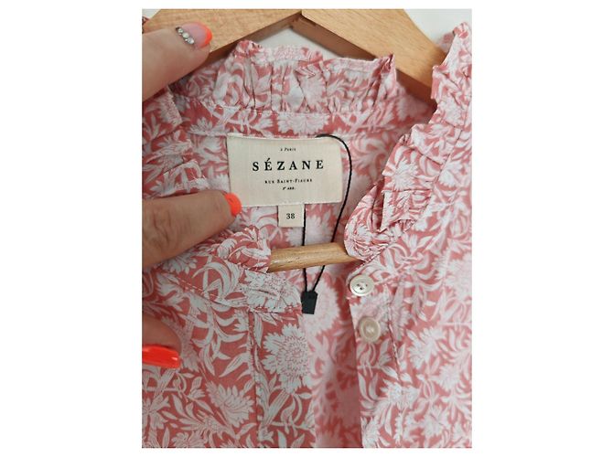 Sézane Bluse mit Blumenmuster in Rosa und Weiß Pink - Ansicht 6