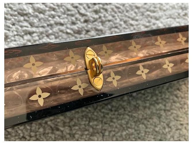 Louis Vuitton Monogram Essentiels Etui à Baguettes Marrone Monogramma - vista 2