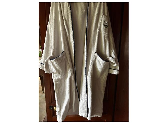 Hugo Boss White Cotton Hooded Bathrobe with Navy Trim Navy blue - view 4