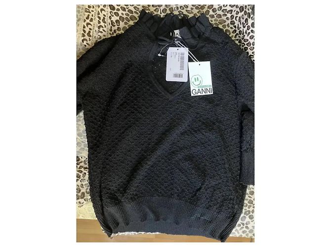 Ganni Schwarzes Strickoberteil mit Rüschen - Ansicht 3