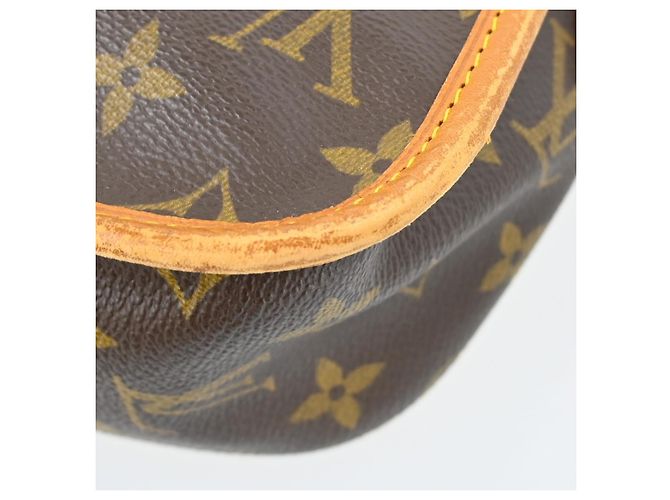 Louis Vuitton Sac Gibeciere Messenger Bag Monogram Canvas MM Brown - view 6
