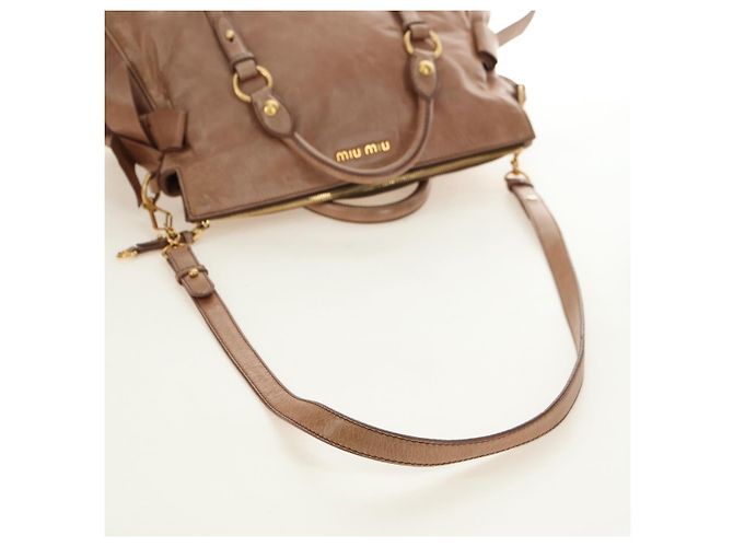 Borsa Miu Miu in pelle 2 modi Beige Oro Auth 182623SAM D'oro - vista 8