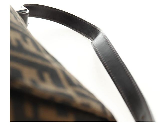 FENDI Zucca Canvas Mamma Baguette Borsa a Spalla Nero Marrone Auth 182589V - vista 14