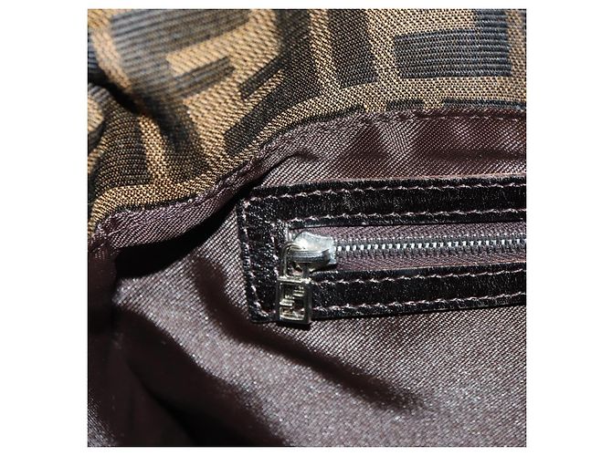 FENDI Zucca Canvas Mamma Baguette Borsa a Spalla Nero Marrone Auth 182589V - vista 24