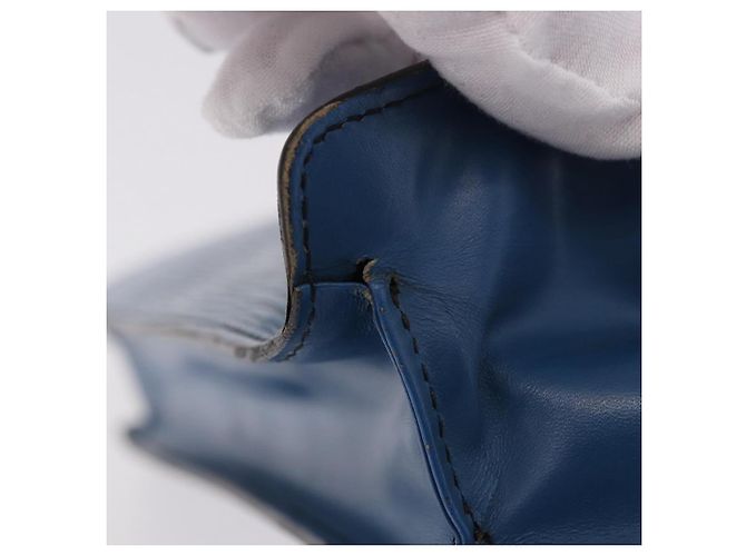 LOUIS VUITTON Epi Montaigne 27 Clutch Bag Blue M52655 LV Auth 184193 - vista 4